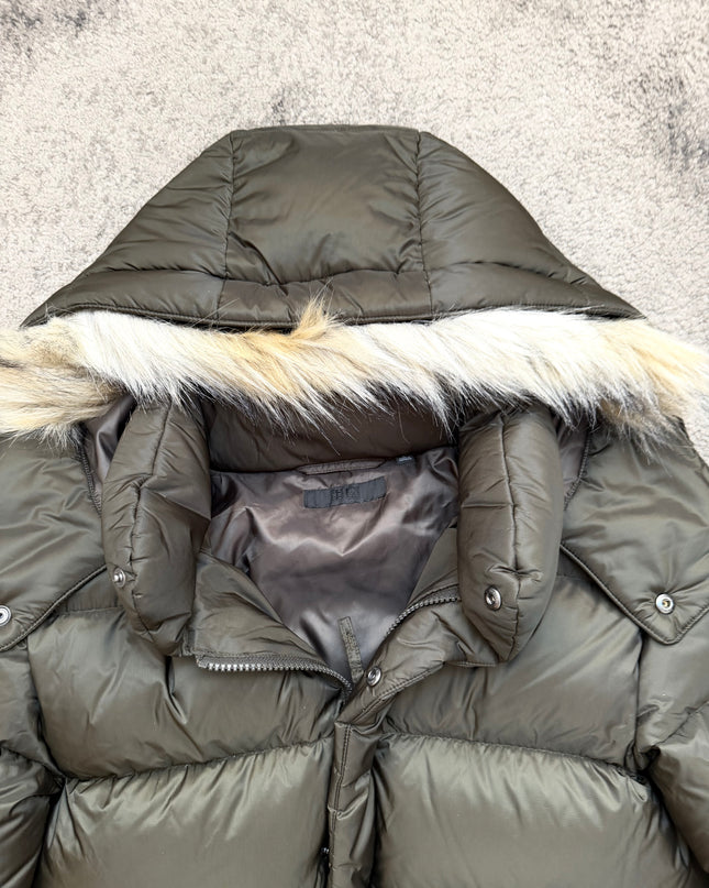 UNIQLO "FROSTLINE NOMAD" PUFFER