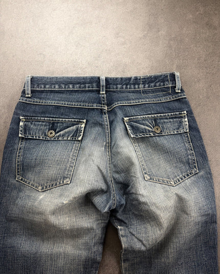 ABAHOUSE denim close-up of button flap back pockets and contrast stitching