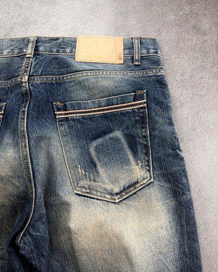 BILLVAN straight denim side view showing the long silhouette and faded leg seam
