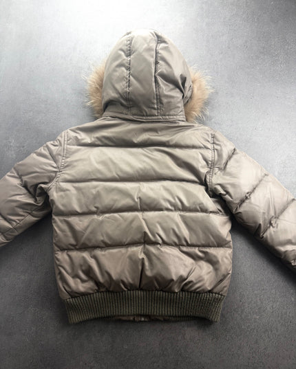 DES FILLES quilted puffer jacket back view with hood and ribbed hem