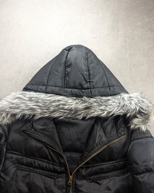 HEISEI puffer jacket close-up of hood, grey faux fur trim and zip chest pockets