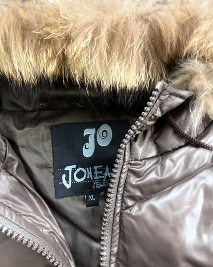 Joneaa brown puffer jacket cuff and ribbed hem detail with button tab