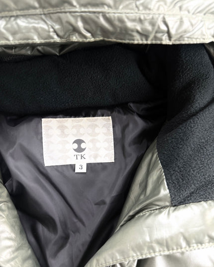 Takeo Kikuchi puffer jacket detail of elasticated cuff and quilted sleeve